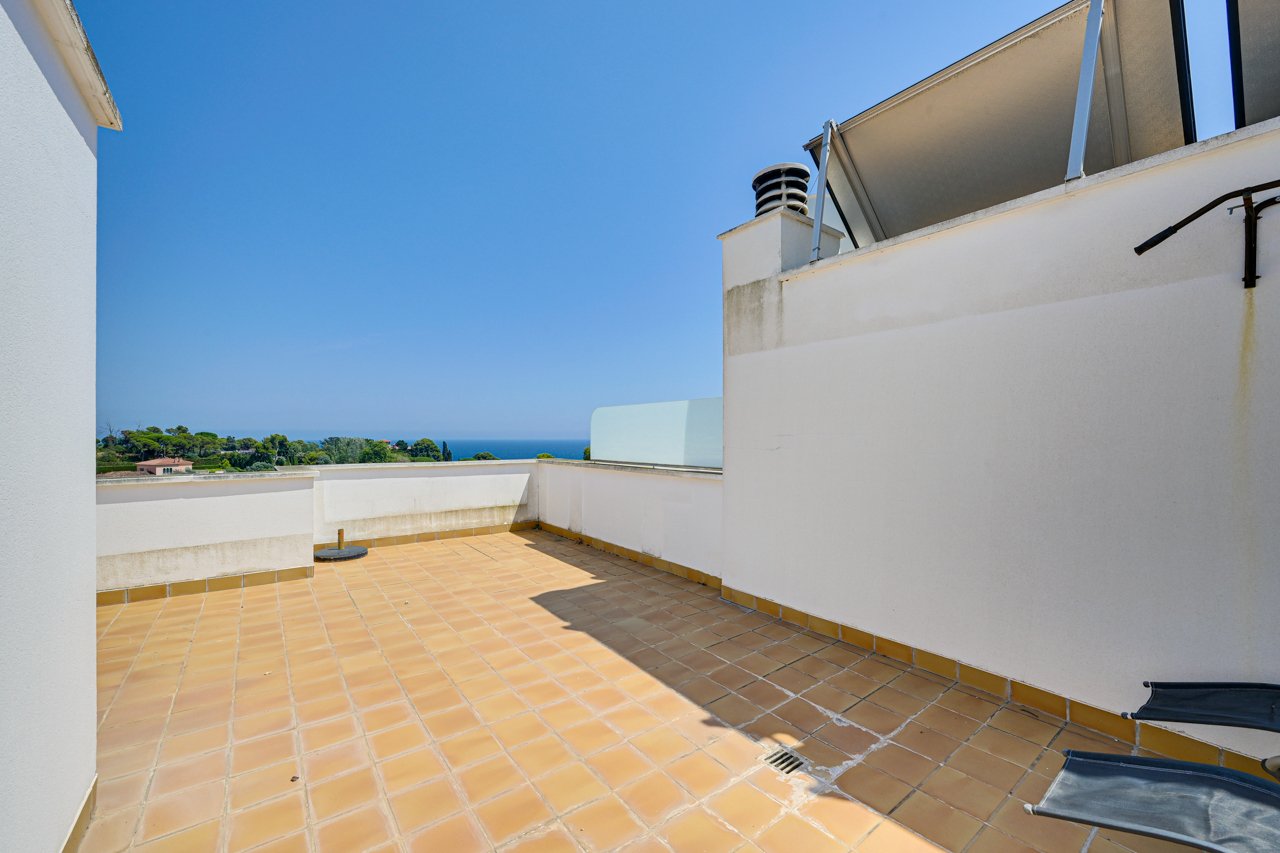 Townhouse in Lloret de Mar, Girona, Spanien 4 Schlafzimmer, 264 m2 Nr. 164575