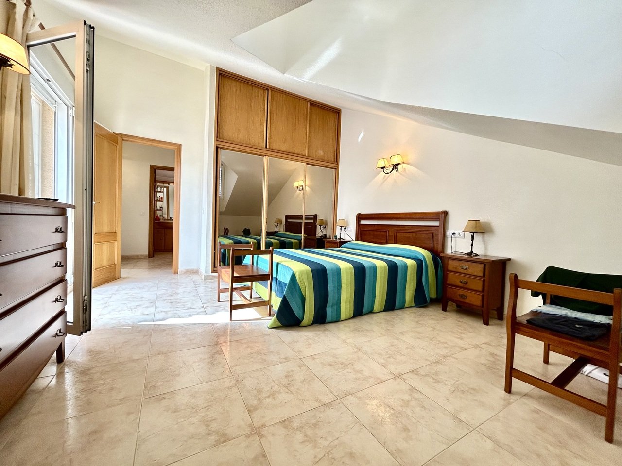 Villetta a schiera a Torre de la Horadada, Alicante, Spagna 3 camere da letto, 132 mq. N° 190341