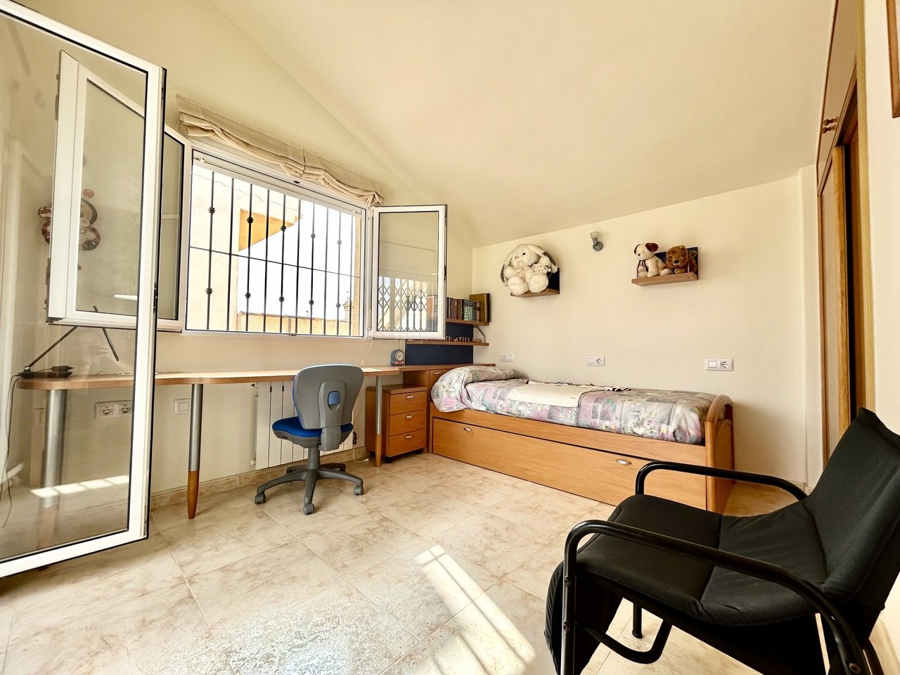 Villetta a schiera a Torre de la Horadada, Alicante, Spagna 3 camere da letto, 132 mq. N° 190341