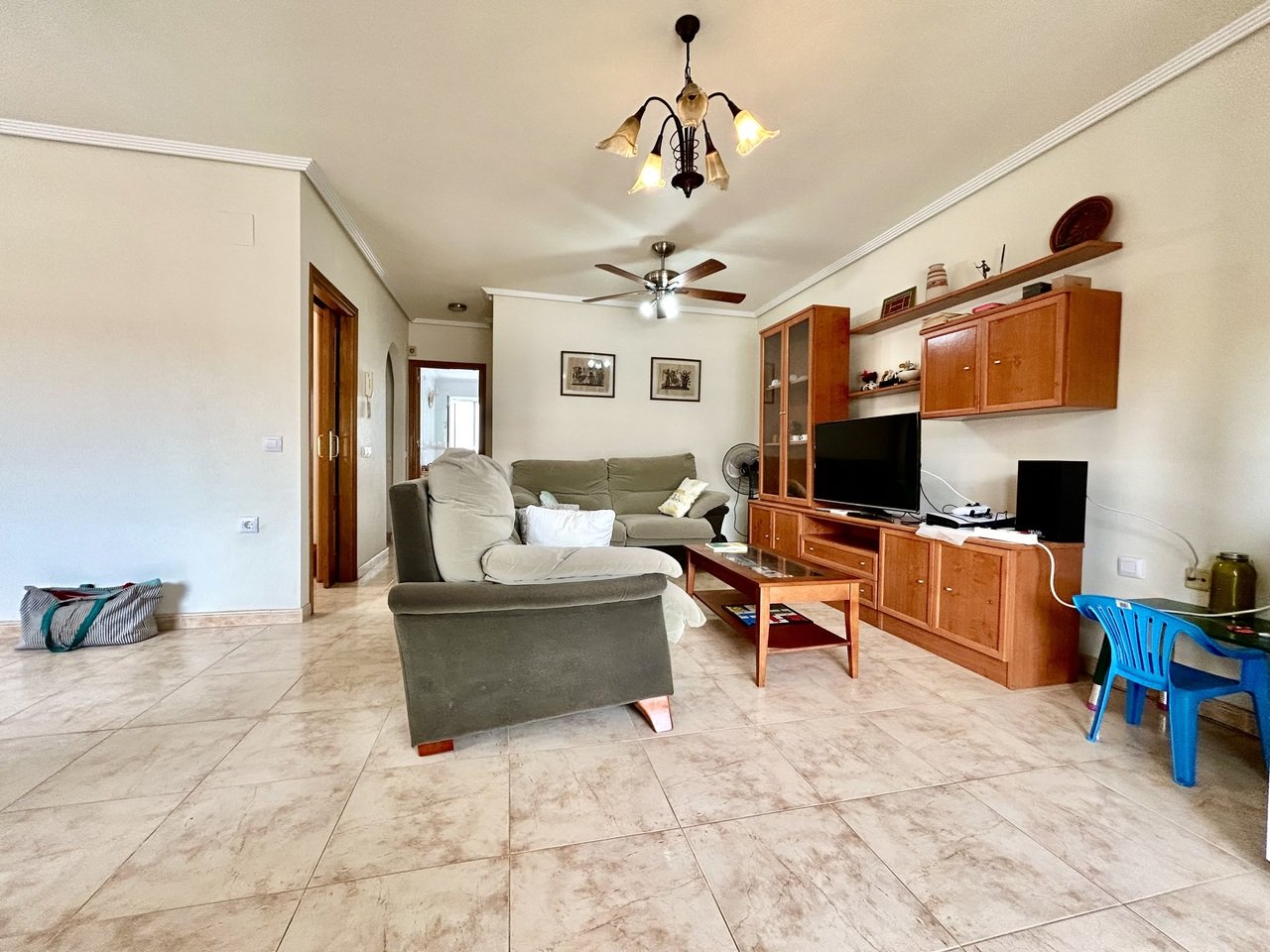 Villetta a schiera a Torre de la Horadada, Alicante, Spagna 3 camere da letto, 132 mq. N° 190341