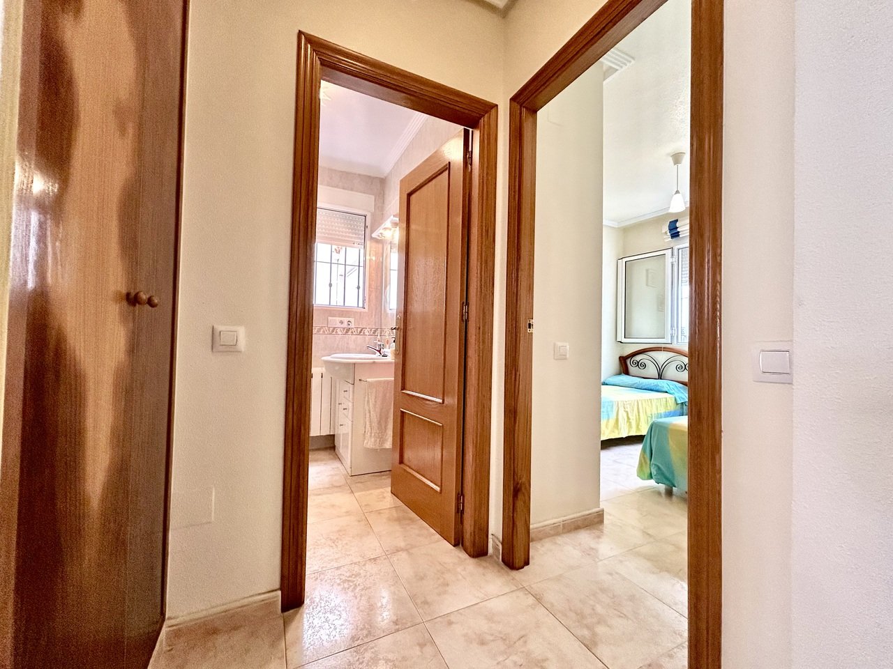 Villetta a schiera a Torre de la Horadada, Alicante, Spagna 3 camere da letto, 132 mq. N° 190341