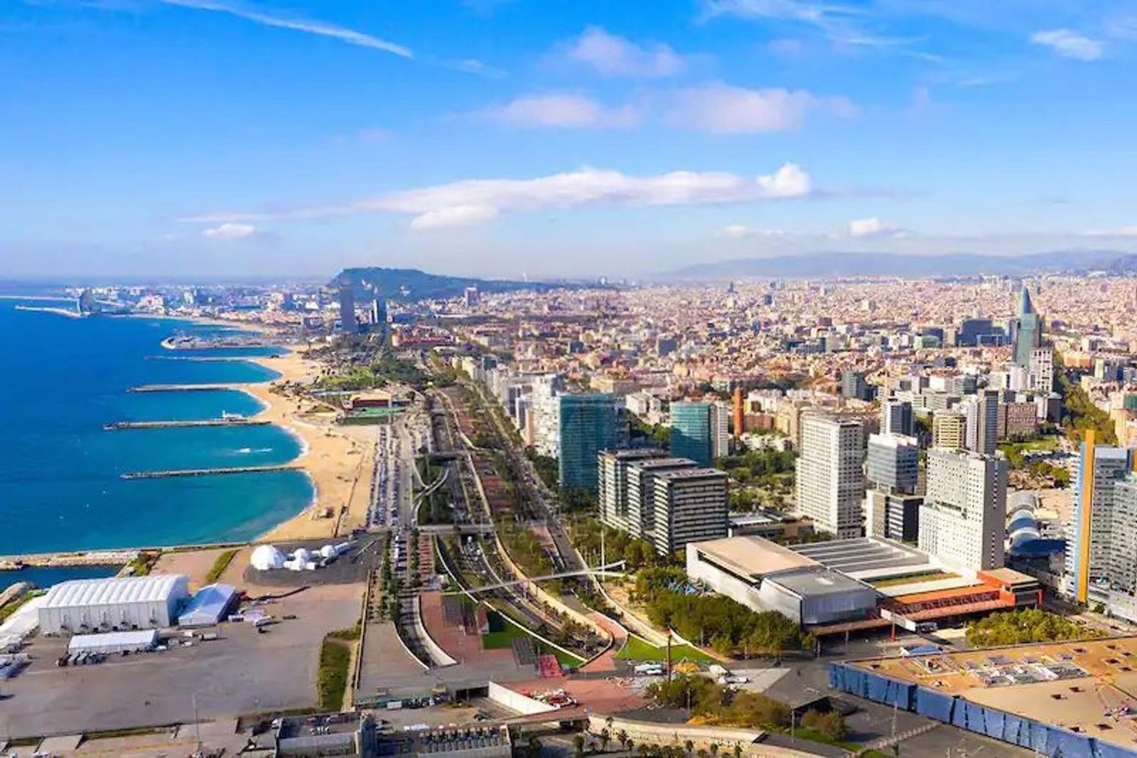 Lägenhet i Barcelona, Spanien 3 sovrum, 120 kvm. Nr. 166248