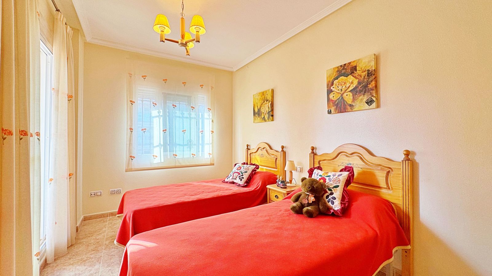 Tvåvåningslägenhet i Villamartin, Alicante, Spanien 3 sovrum, 98 kvm. Nr. 154513