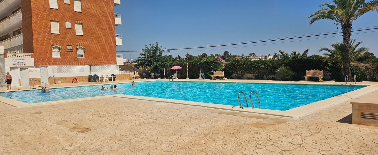 Apartamento en Punta Prima, Alicante, España 3 dormitorios, 95 m2 No. 154510