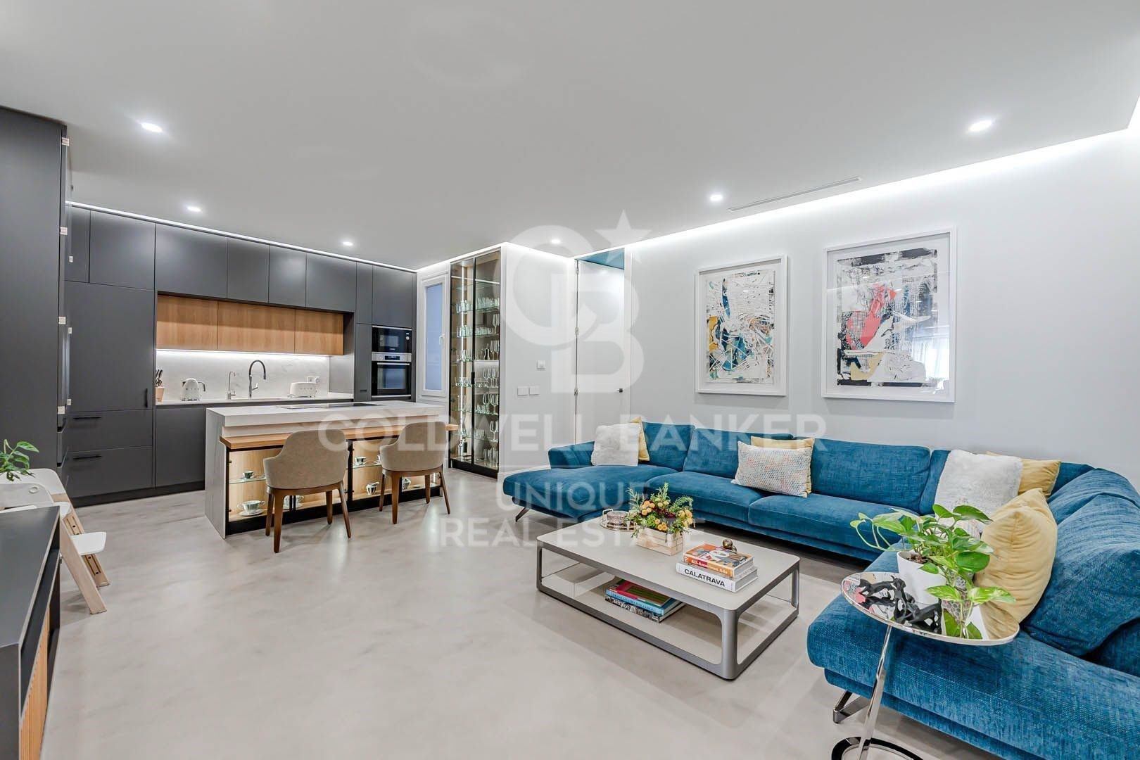Huoneisto Madrid, Espanja 3 makuuhuonetta, 284 m2 No. 158449
