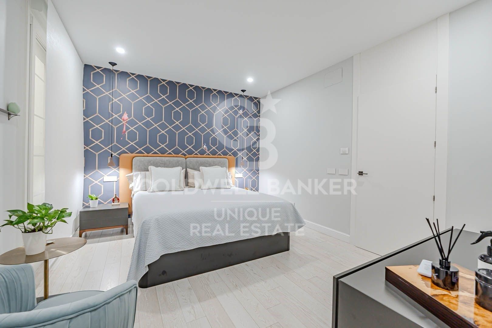 Huoneisto Madrid, Espanja 3 makuuhuonetta, 284 m2 No. 158449
