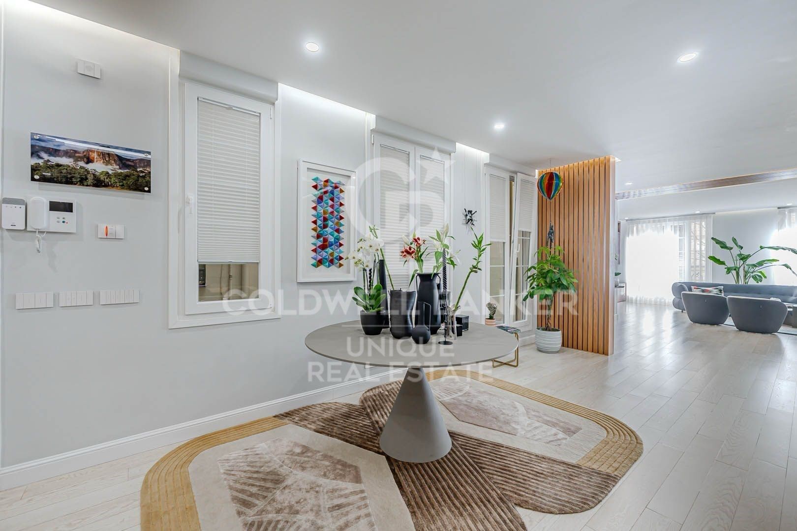 Huoneisto Madrid, Espanja 3 makuuhuonetta, 284 m2 No. 158449