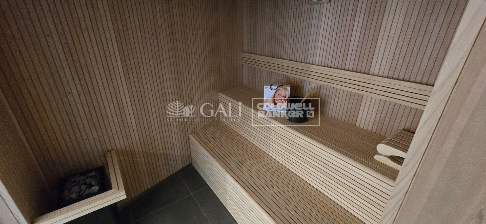 Māja Principado De Andorra (Ninguna Poblacion Tiene C.P.), Lleida, Spānijā 4 istabas, 490 m2 Nr. 158446