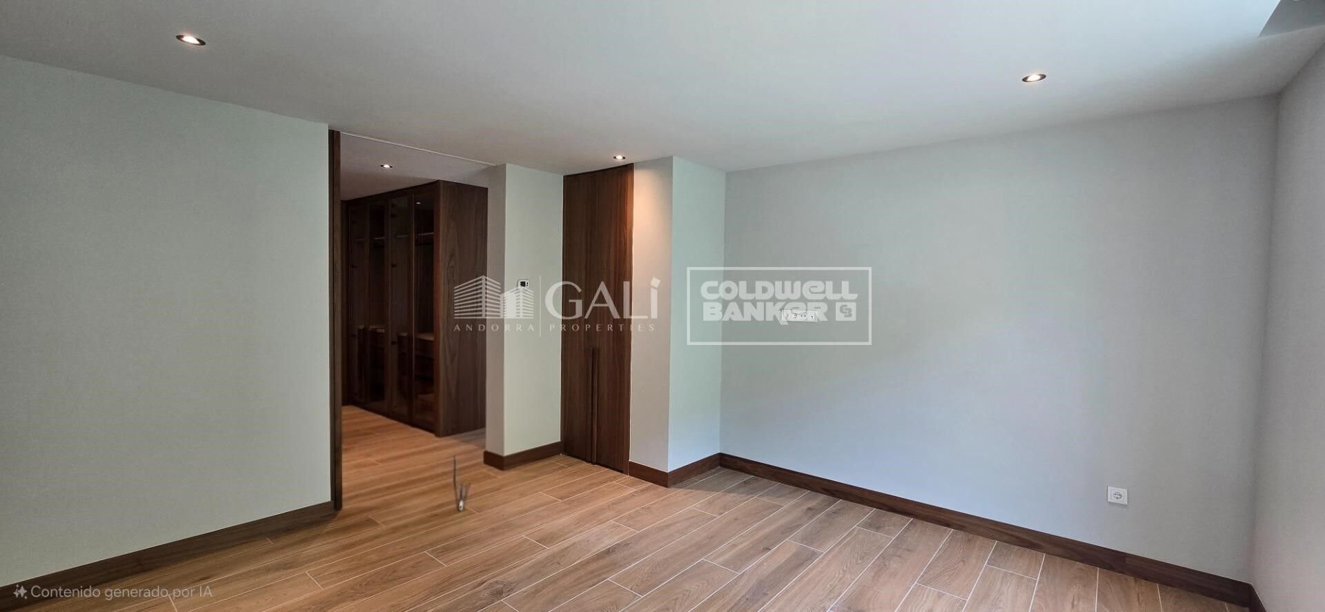 Māja Principado De Andorra (Ninguna Poblacion Tiene C.P.), Lleida, Spānijā 4 istabas, 490 m2 Nr. 158446