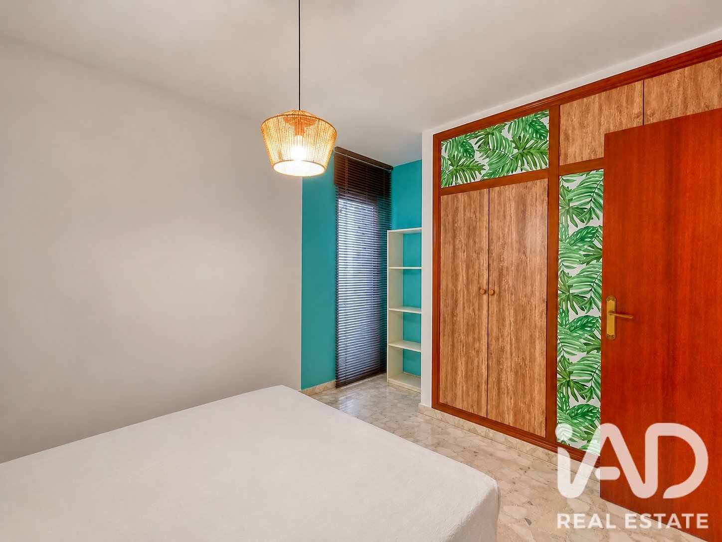 Lägenhet i Alicante, Spanien 4 sovrum, 140 kvm. Nr. 187874
