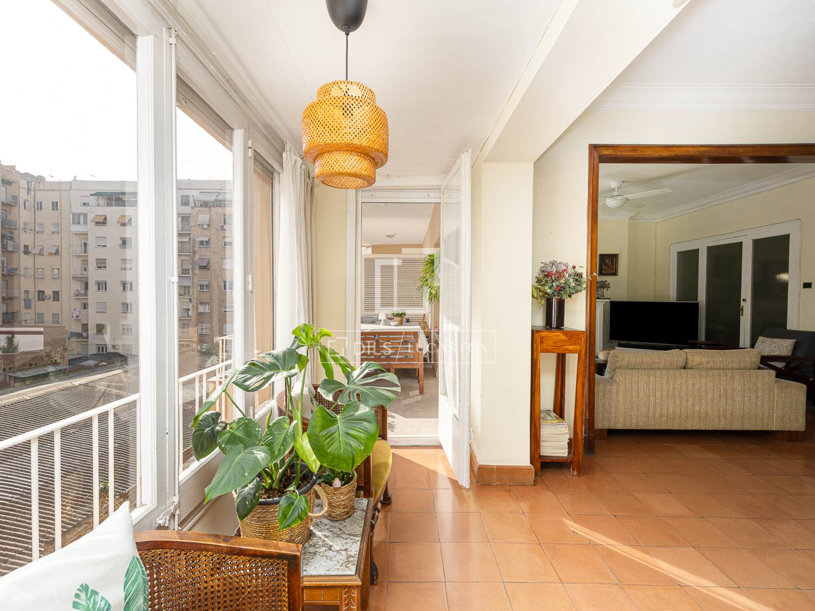 Apartament w Barcelona, Hiszpania 5 sypialni, 161 mkw. nr 192547