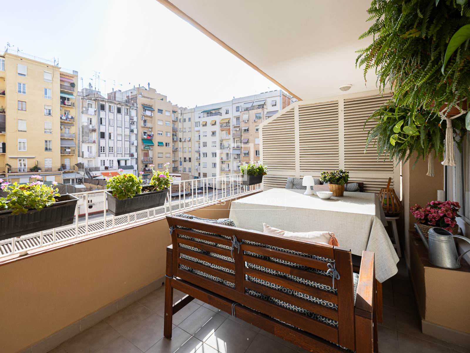 Apartament w Barcelona, Hiszpania 5 sypialni, 161 mkw. nr 192547