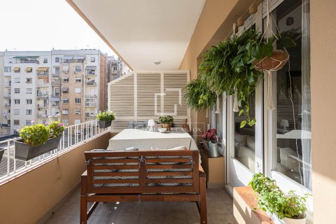 Huoneisto Barcelona, Espanja 5 makuuhuonetta, 161 m2 No. 192547
