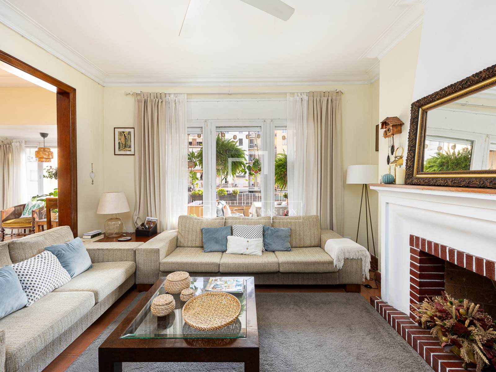 Apartament w Barcelona, Hiszpania 5 sypialni, 161 mkw. nr 192547