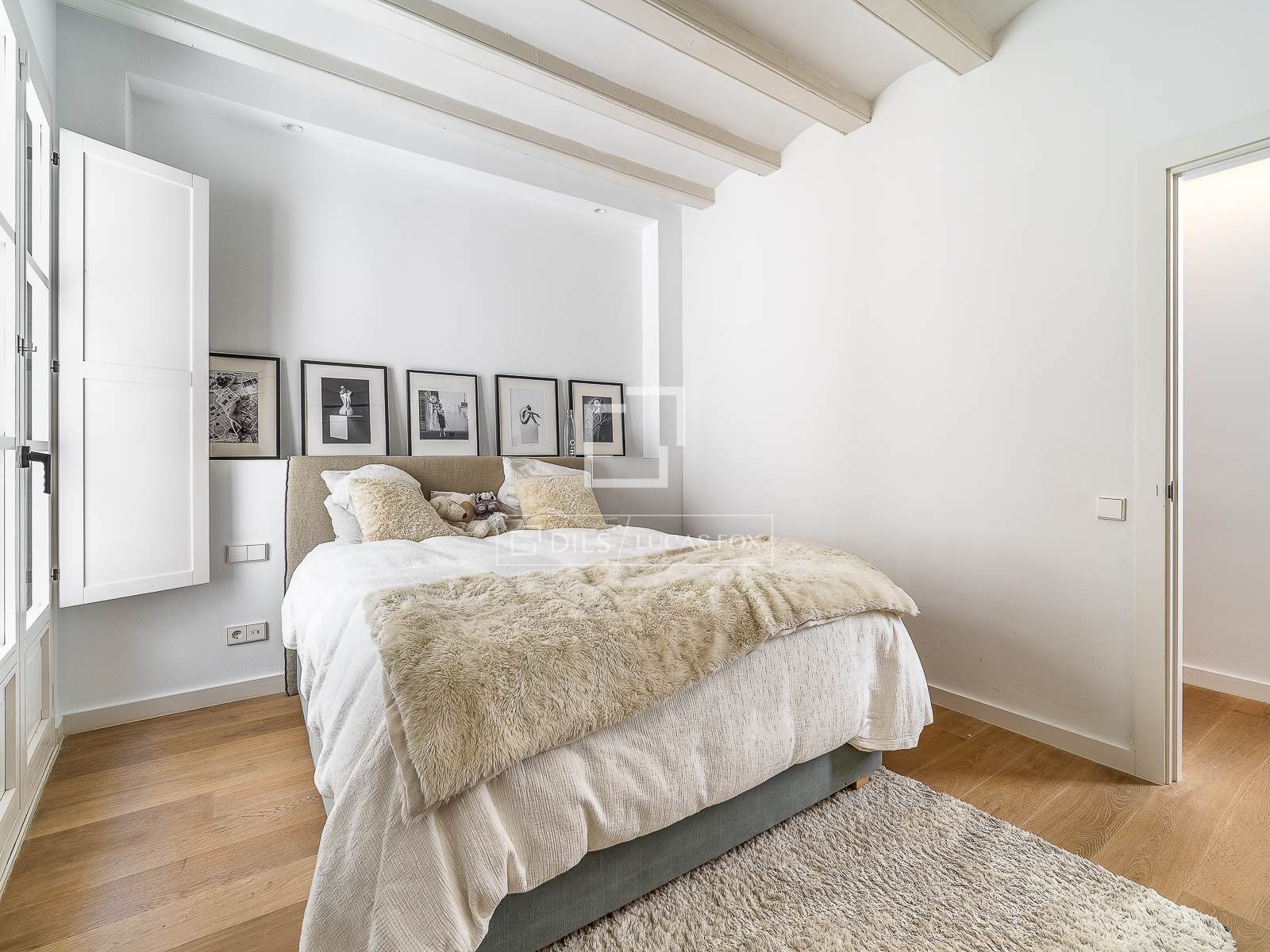 Apartment in Barcelona, Spain 3 bedrooms, 156 sq.m. No. 192552