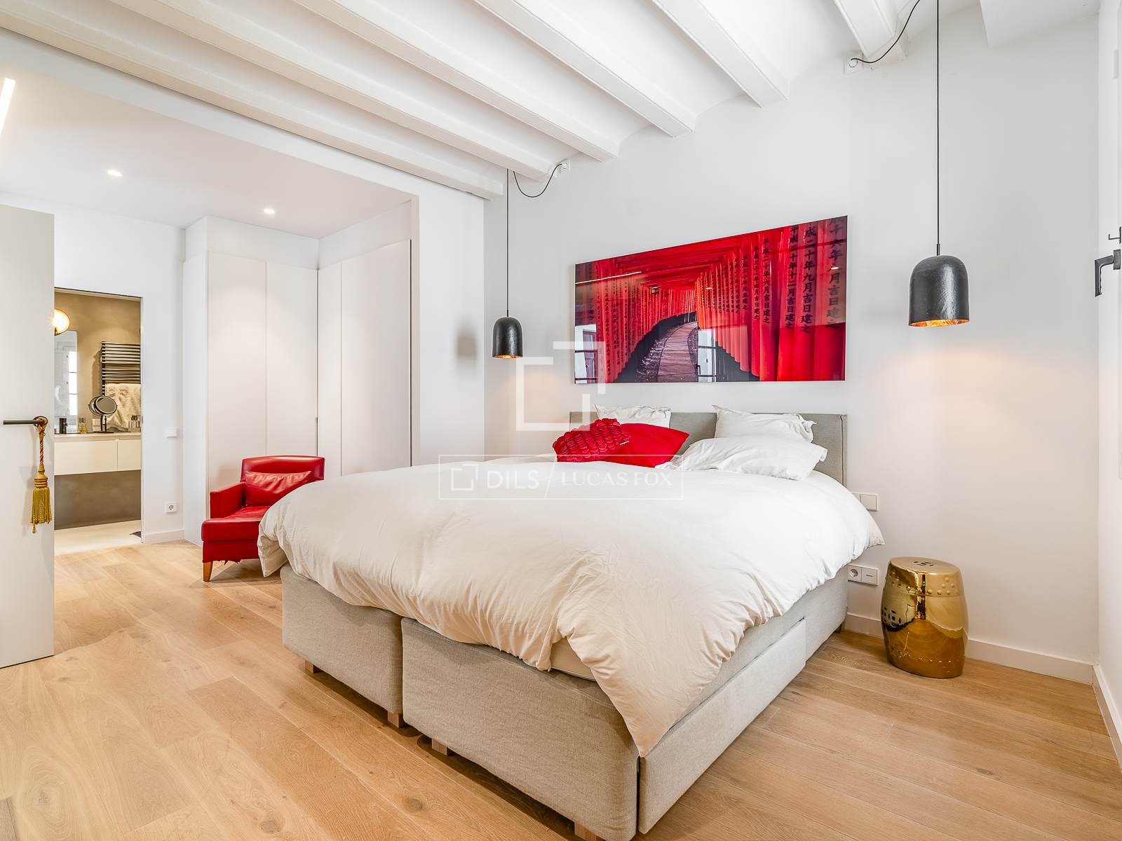 Apartment in Barcelona, Spain 3 bedrooms, 156 sq.m. No. 192552