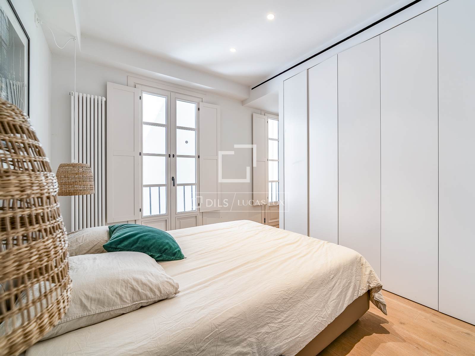 Apartment in Barcelona, Spain 3 bedrooms, 156 sq.m. No. 192552