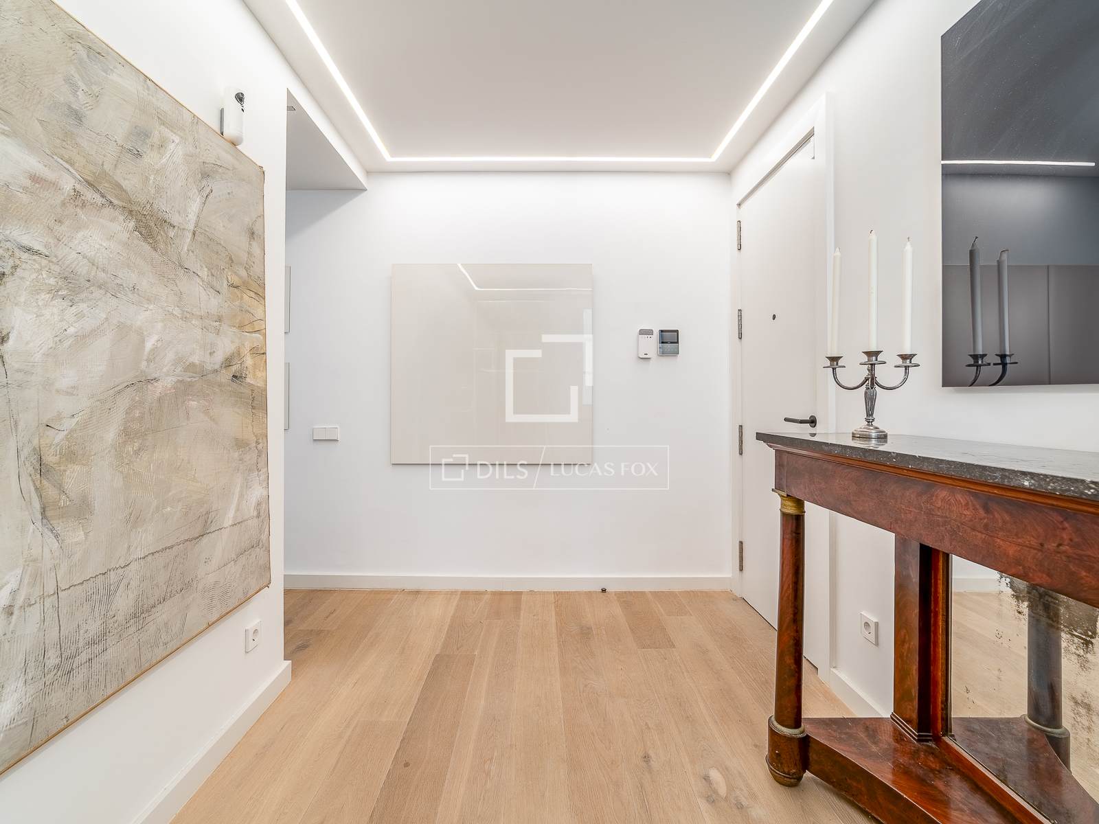 Apartment in Barcelona, Spain 3 bedrooms, 156 sq.m. No. 192552