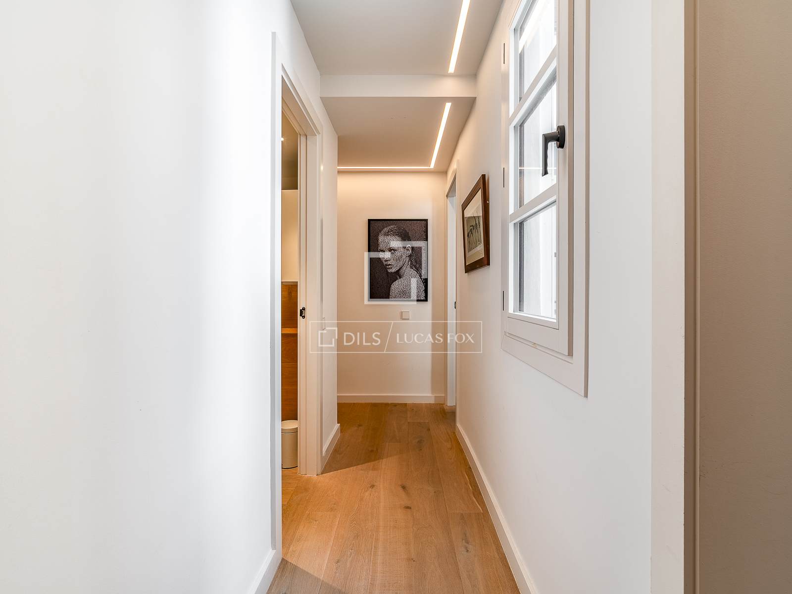 Apartment in Barcelona, Spain 3 bedrooms, 156 sq.m. No. 192552
