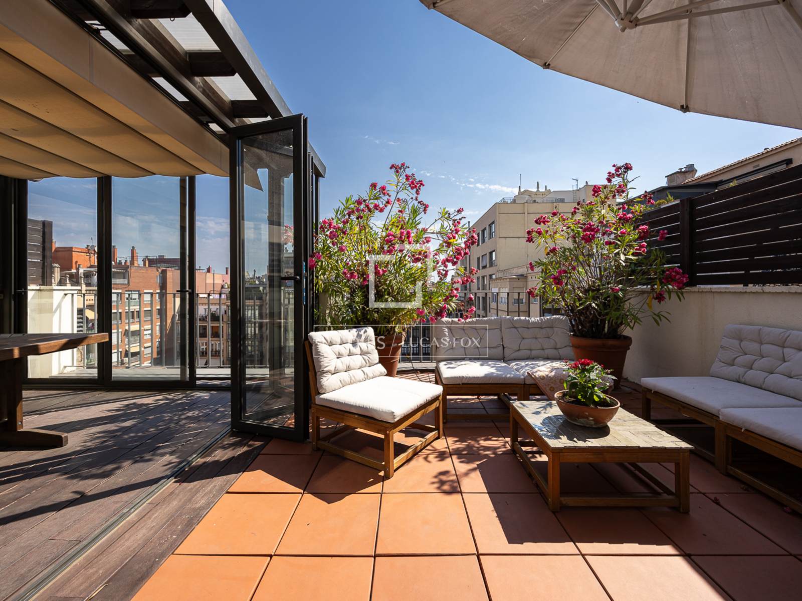 Penthouse in Barcelona, Spain 2 bedrooms, 84 sq.m. No. 192549