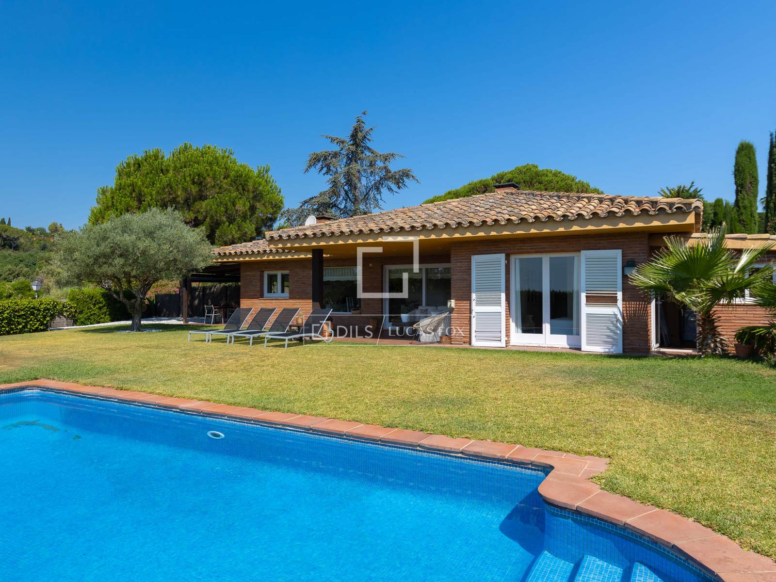 Villa i Sant Vicenc De Montalt, Barcelona, Spanien 4 sovrum, 229 kvm. Nr. 192551
