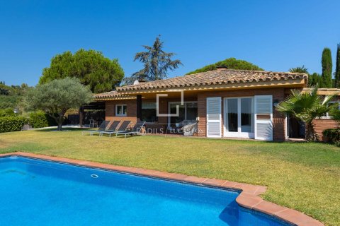 Villa i Sant Vicenc De Montalt, Barcelona, Spanien 4 sovrum, 229 kvm. Nr. 192551