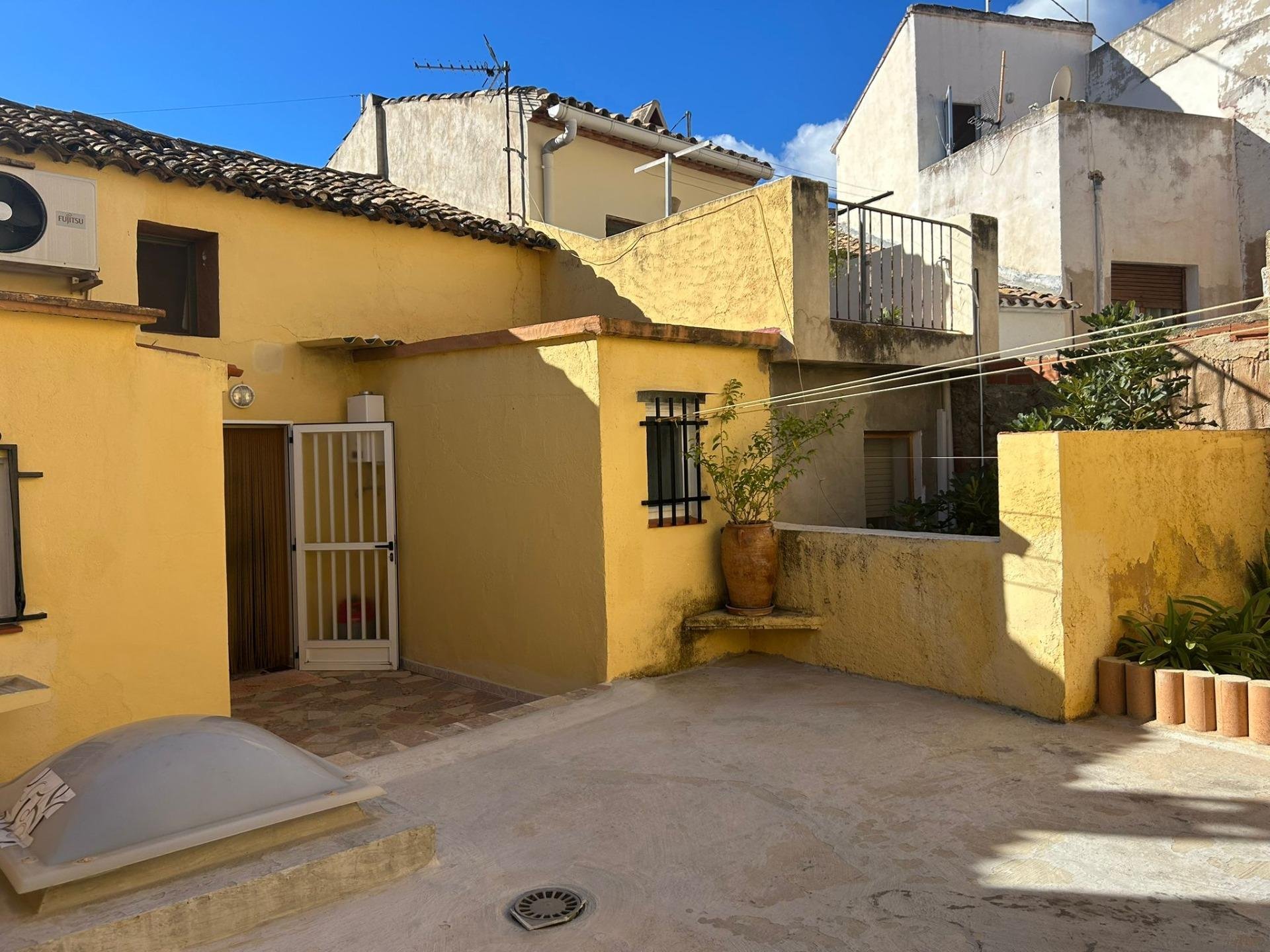 Сasa en Polop, Alicante, España 3 dormitorios, 242 m2 No. 165807