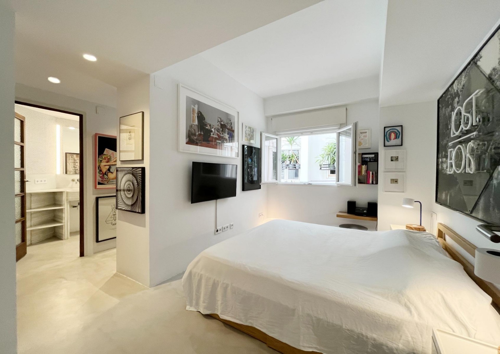 Apartament w Valencia, Hiszpania 4 sypialnie, 200 mkw. nr 133350