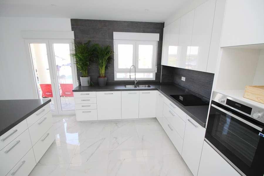 Villa Pinoso, Alicante, Spānijā 4 istabas, 245 m2 Nr. 135401