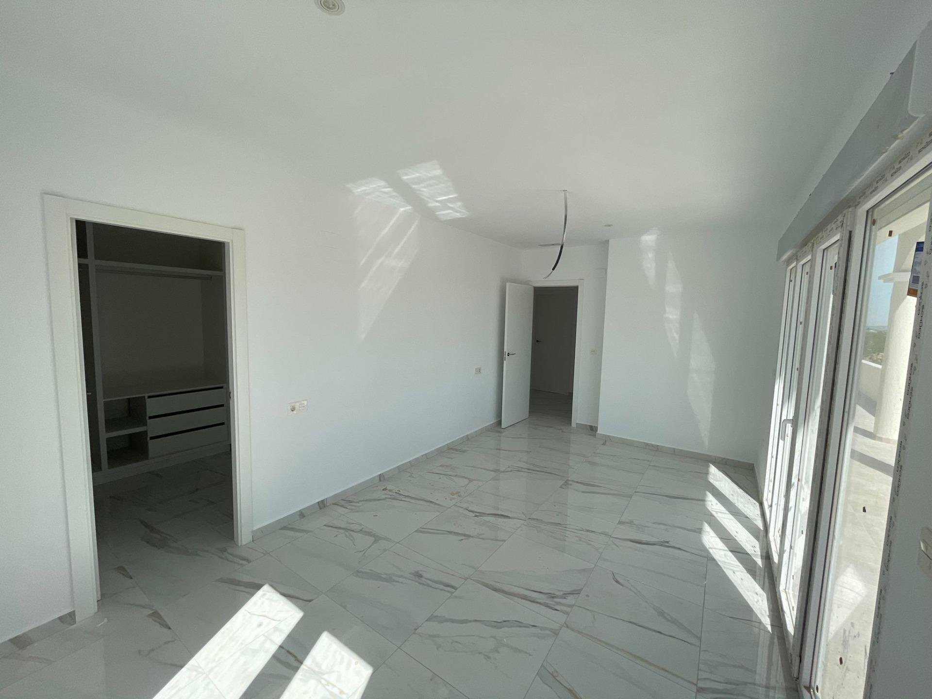 Villa i Pinoso, Alicante, Spanien 6 sovrum, 270 kvm. Nr. 135400