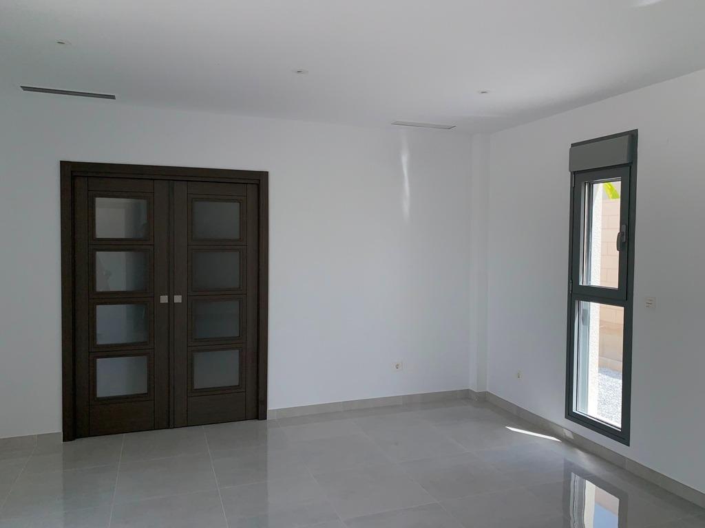 Villa in Pinoso, Alicante, Spain 4 bedrooms, 165 sq.m. No. 135398