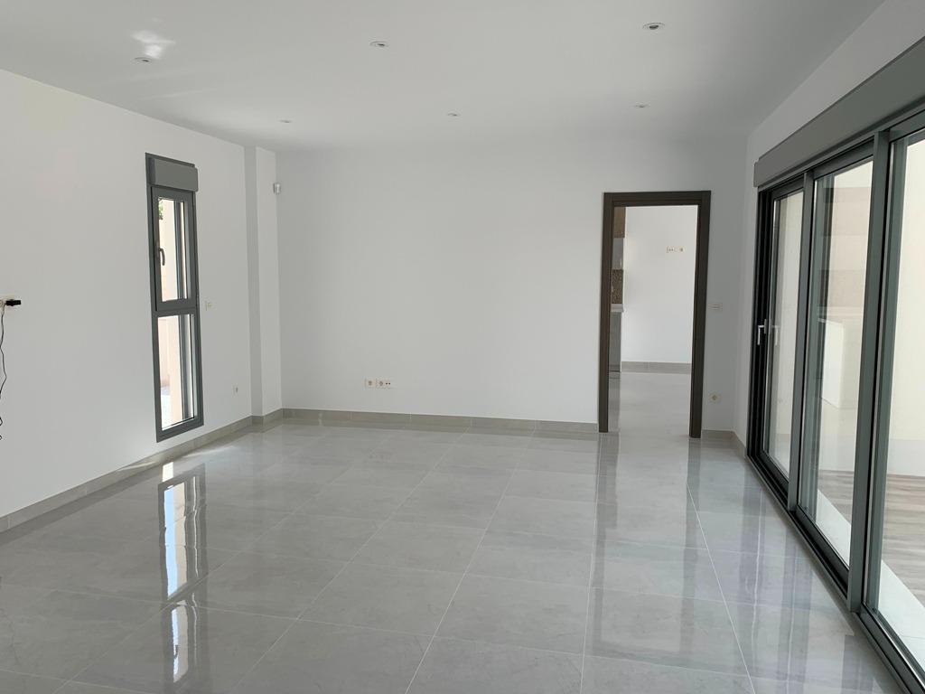 Villa in Pinoso, Alicante, Spain 4 bedrooms, 165 sq.m. No. 135398