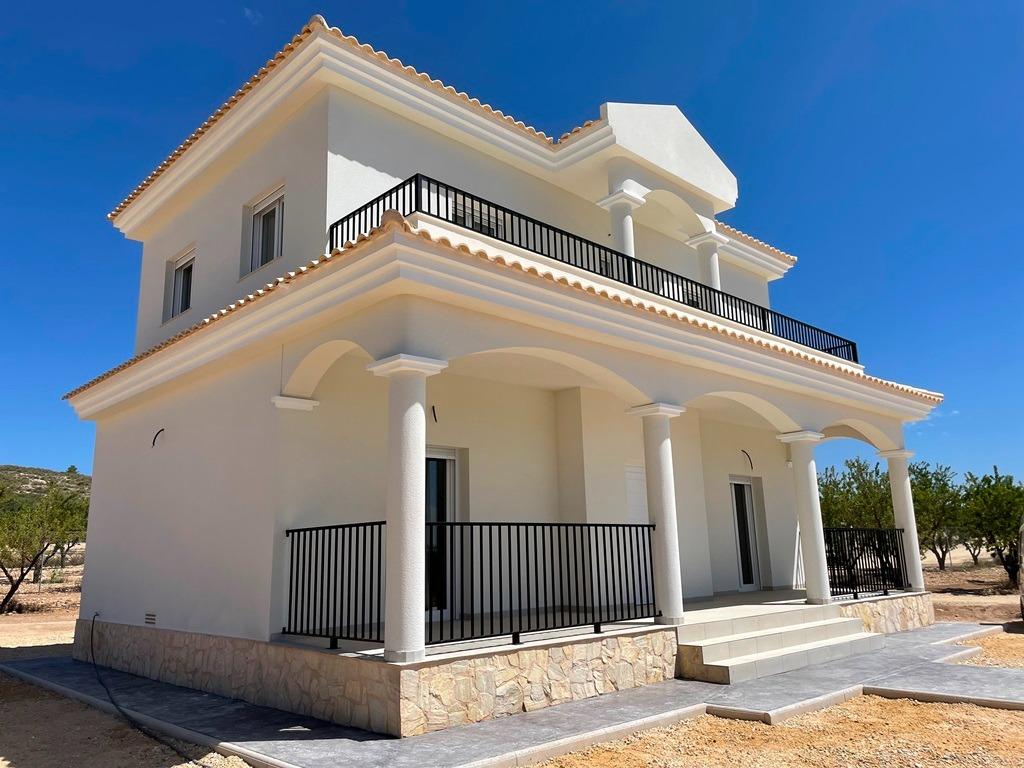 Villa in Pinoso, Alicante, Spain 4 bedrooms, 163 sq.m. No. 135404