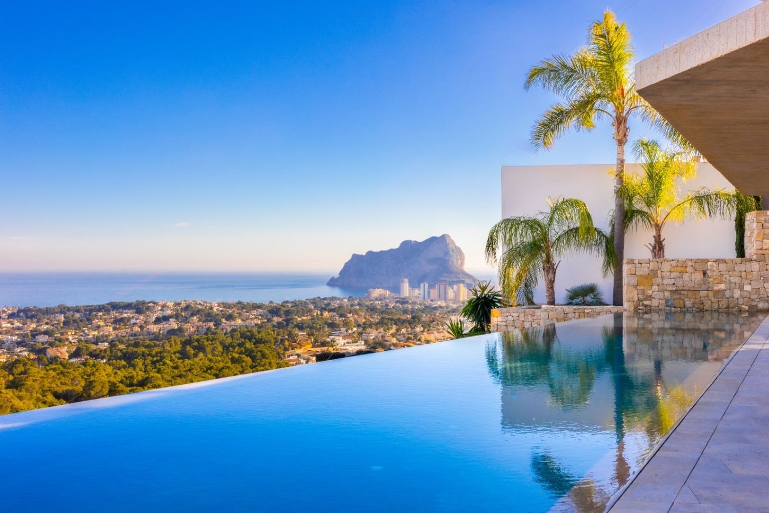Villa i Benissa, Alicante, Spanien 4 sovrum, 419 kvm. Nr. 181713