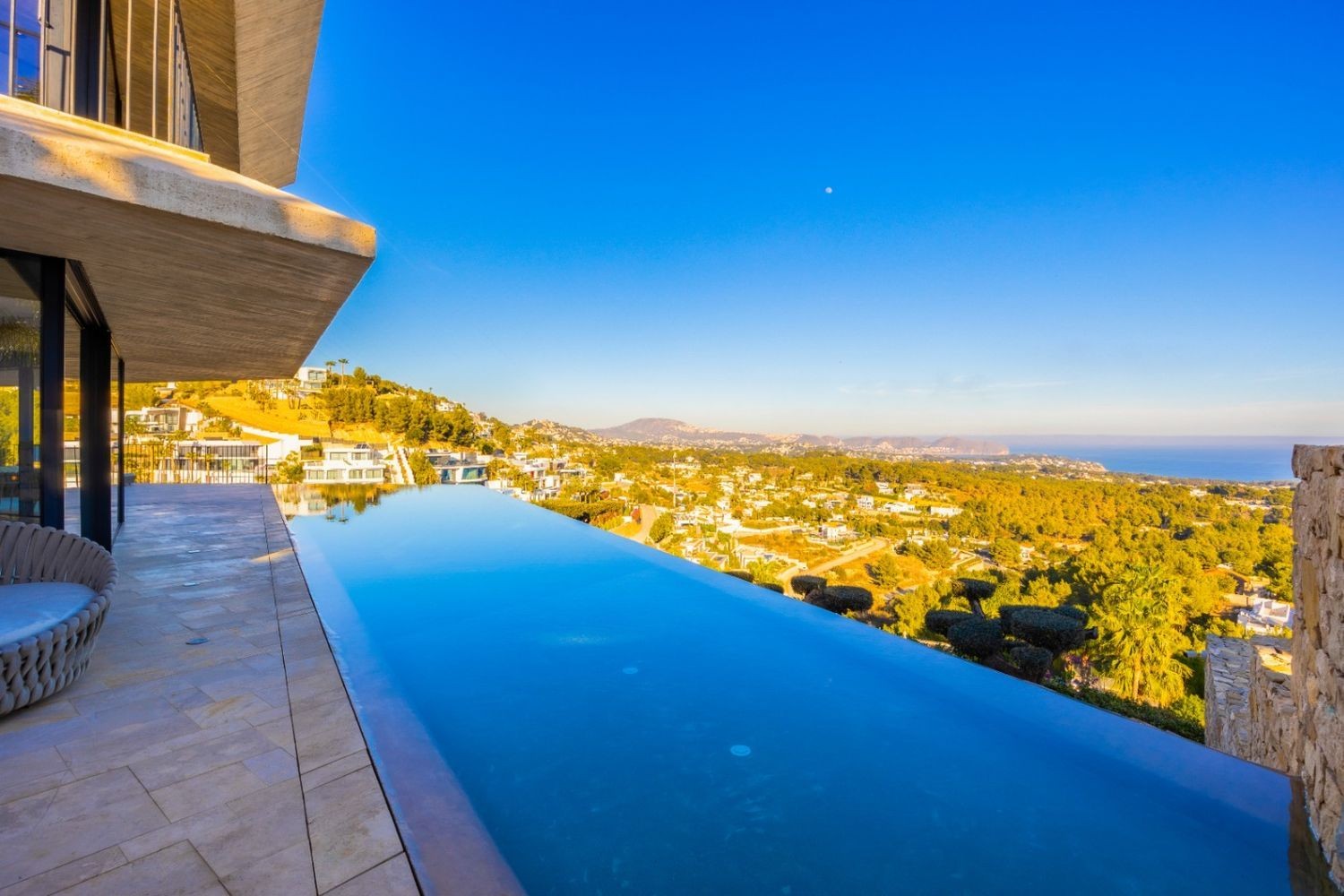 Villa i Benissa, Alicante, Spanien 4 sovrum, 419 kvm. Nr. 181713