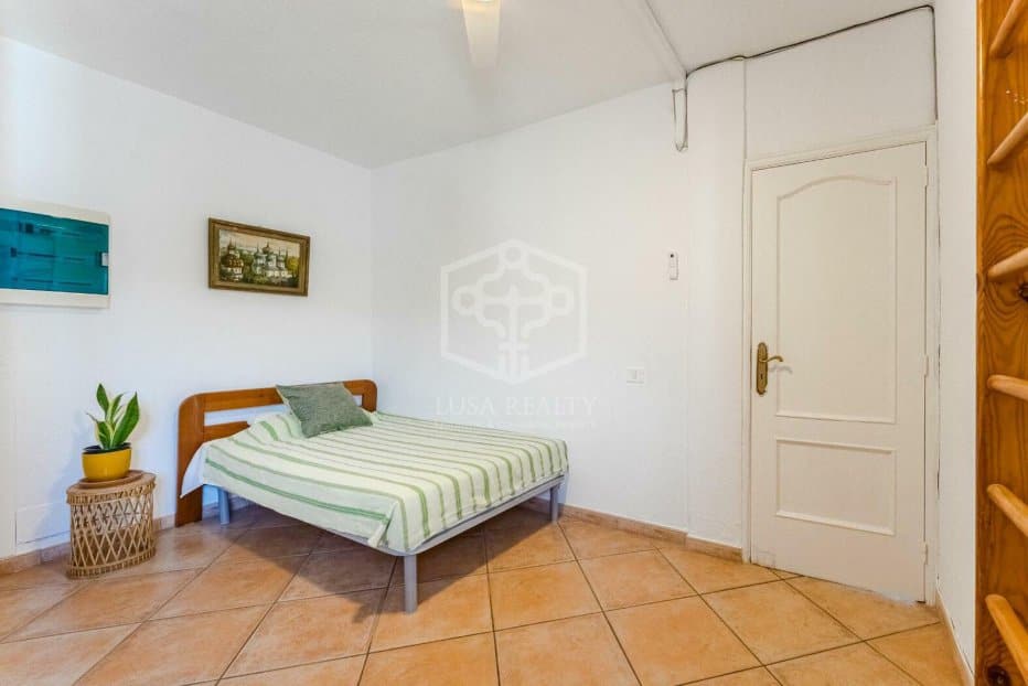 Villa i Guia de Isora, Tenerife, Spanien 5 sovrum, 214 kvm. Nr. 139592