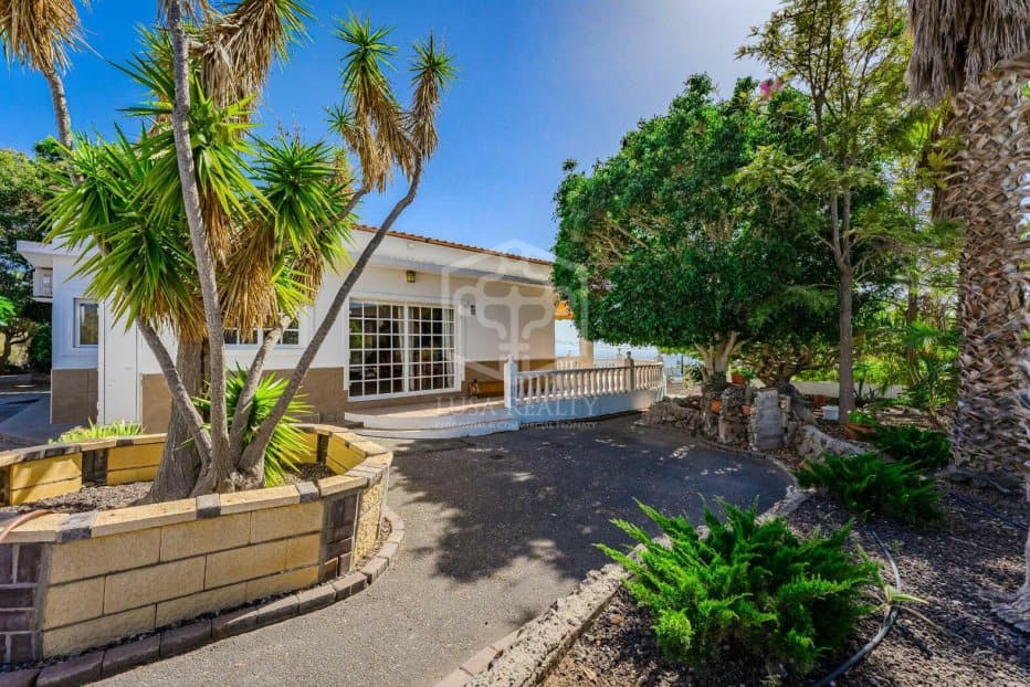 Villa i Guia de Isora, Tenerife, Spanien 5 sovrum, 214 kvm. Nr. 139592