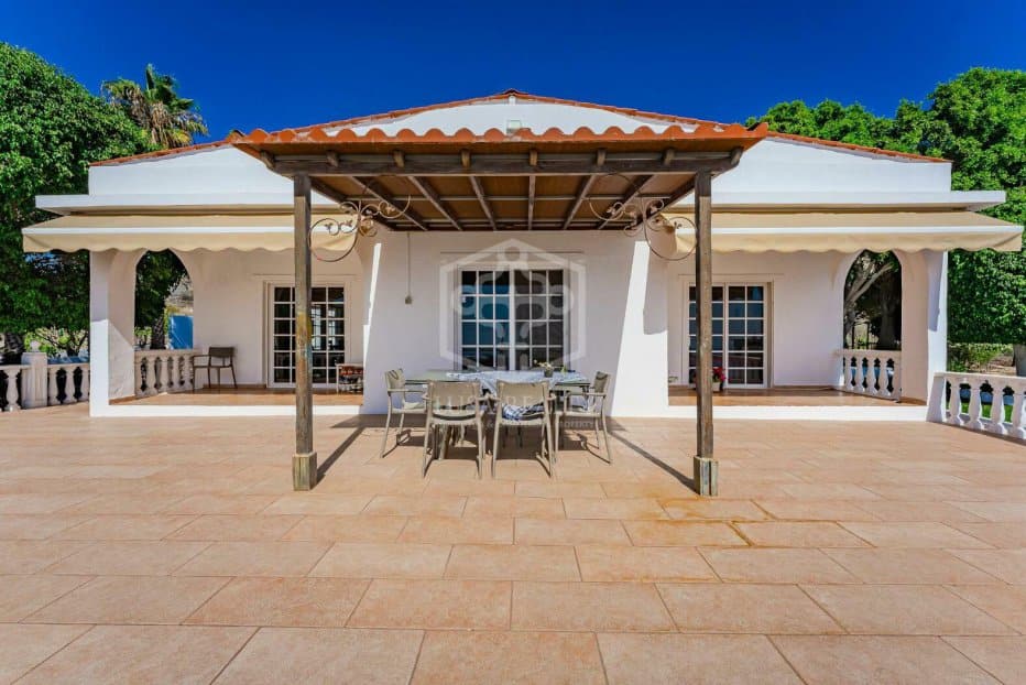 Villa i Guia de Isora, Tenerife, Spanien 5 sovrum, 214 kvm. Nr. 139592