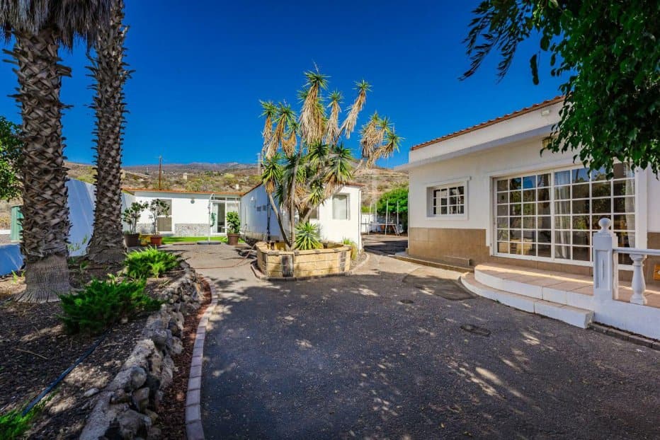 Villa i Guia de Isora, Tenerife, Spanien 5 sovrum, 214 kvm. Nr. 139592