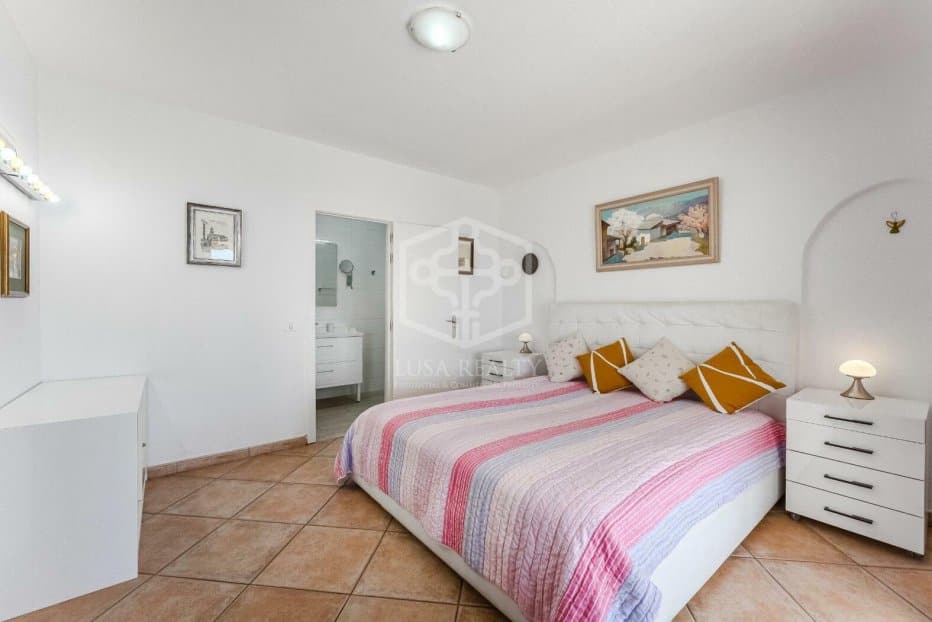 Villa i Guia de Isora, Tenerife, Spanien 5 sovrum, 214 kvm. Nr. 139592