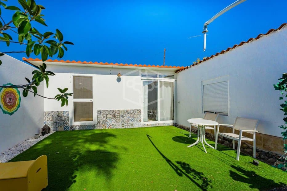 Villa i Guia de Isora, Tenerife, Spanien 5 sovrum, 214 kvm. Nr. 139592