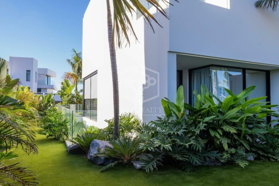 Villa in Guia de Isora, Tenerife, Spain 4 bedrooms, 430 sq.m. No. 139591