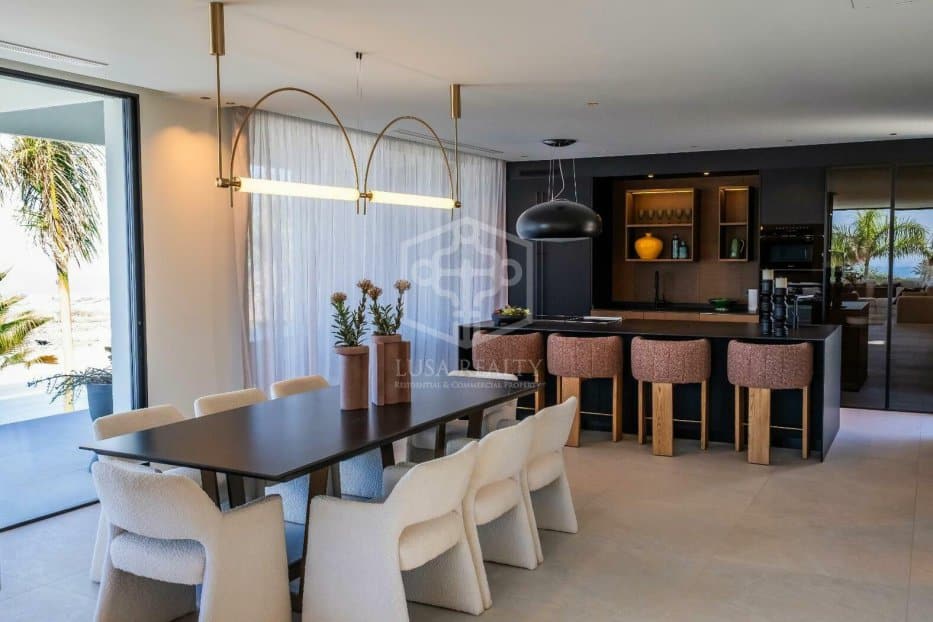 Villa in Guia de Isora, Tenerife, Spain 4 bedrooms, 430 sq.m. No. 139591