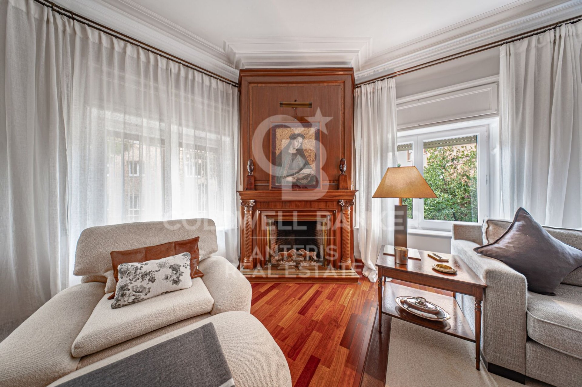 Huoneisto Barcelona, Espanja 7 makuuhuonetta, 450 m2 No. 156820