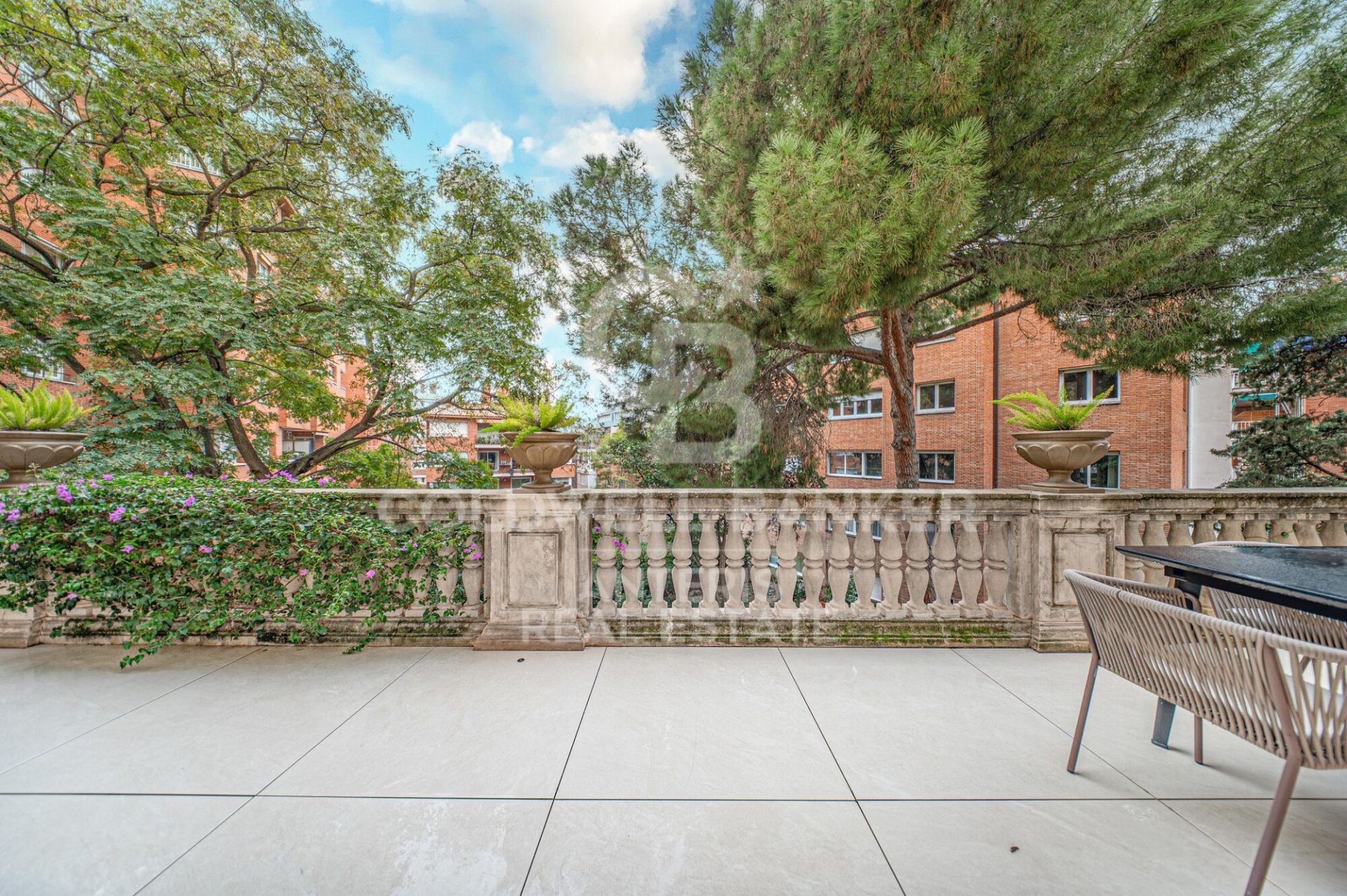 Huoneisto Barcelona, Espanja 7 makuuhuonetta, 450 m2 No. 156820