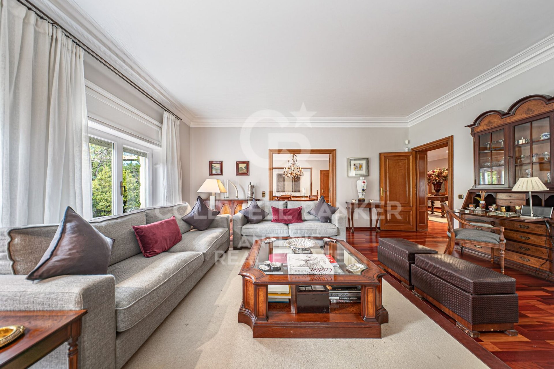 Huoneisto Barcelona, Espanja 7 makuuhuonetta, 450 m2 No. 156820