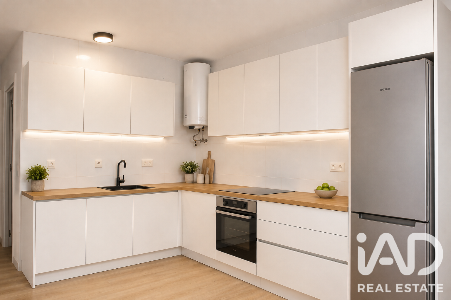 Apartamento en Roquetas de Mar, Almería, España 4 dormitorios,  No. 193493