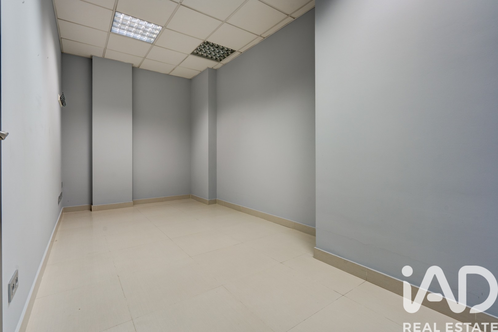 Commercial property in Ortuella, Biscay, Spain 100 sq.m. No. 193490