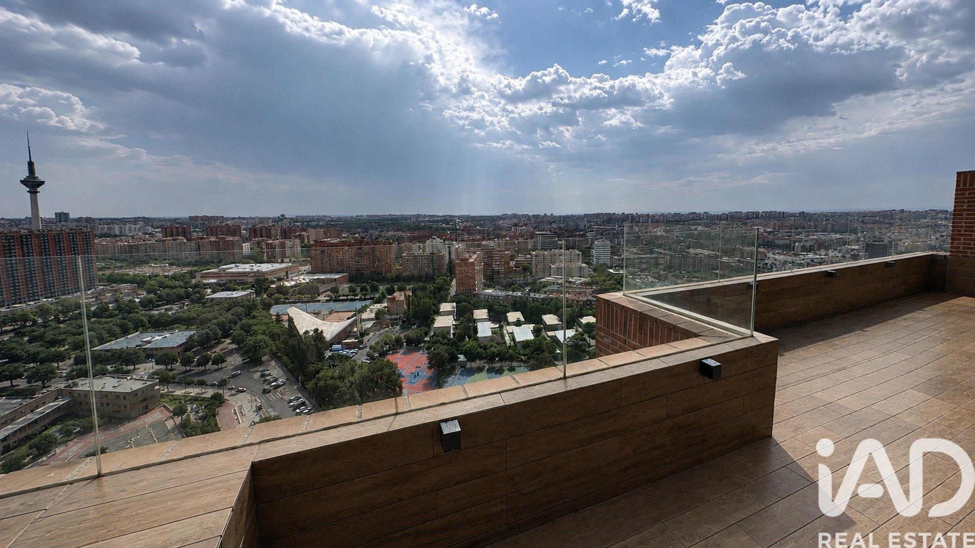 Apartament w Madrid, Hiszpania 3 sypialnie, 189 mkw. nr 193487