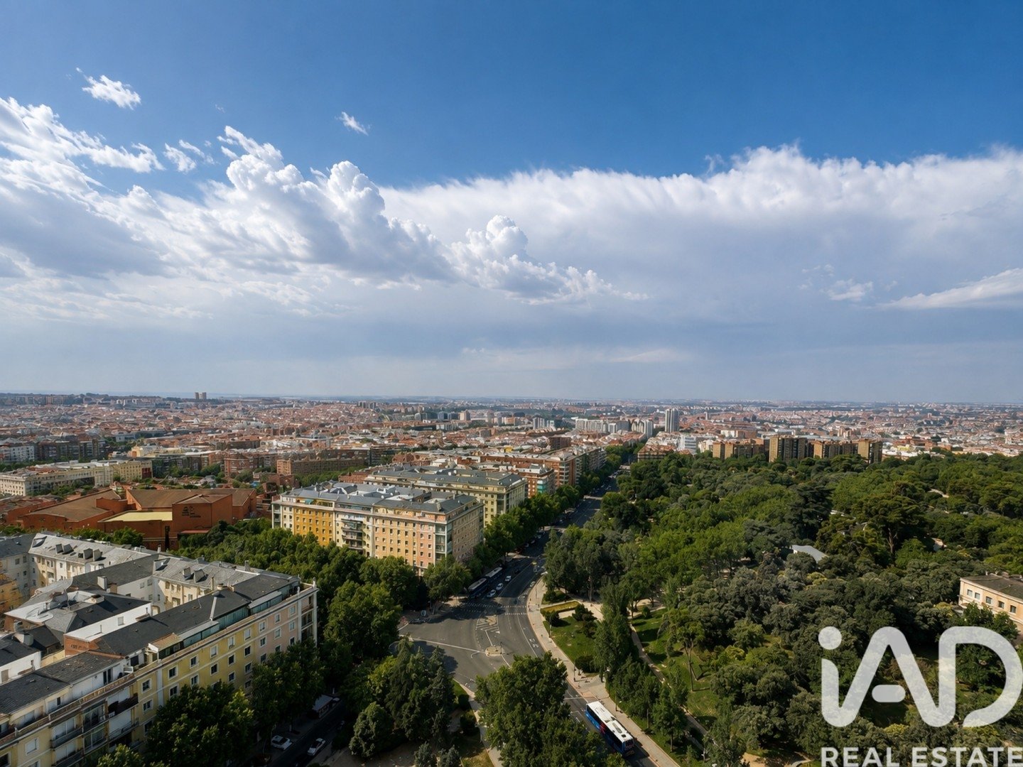 Apartament w Madrid, Hiszpania 3 sypialnie, 189 mkw. nr 193487